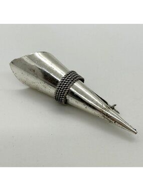 Vintage Silver Tone Posey Holder Brooch Tussie Mussie Flower Boutonniere Lapel V
